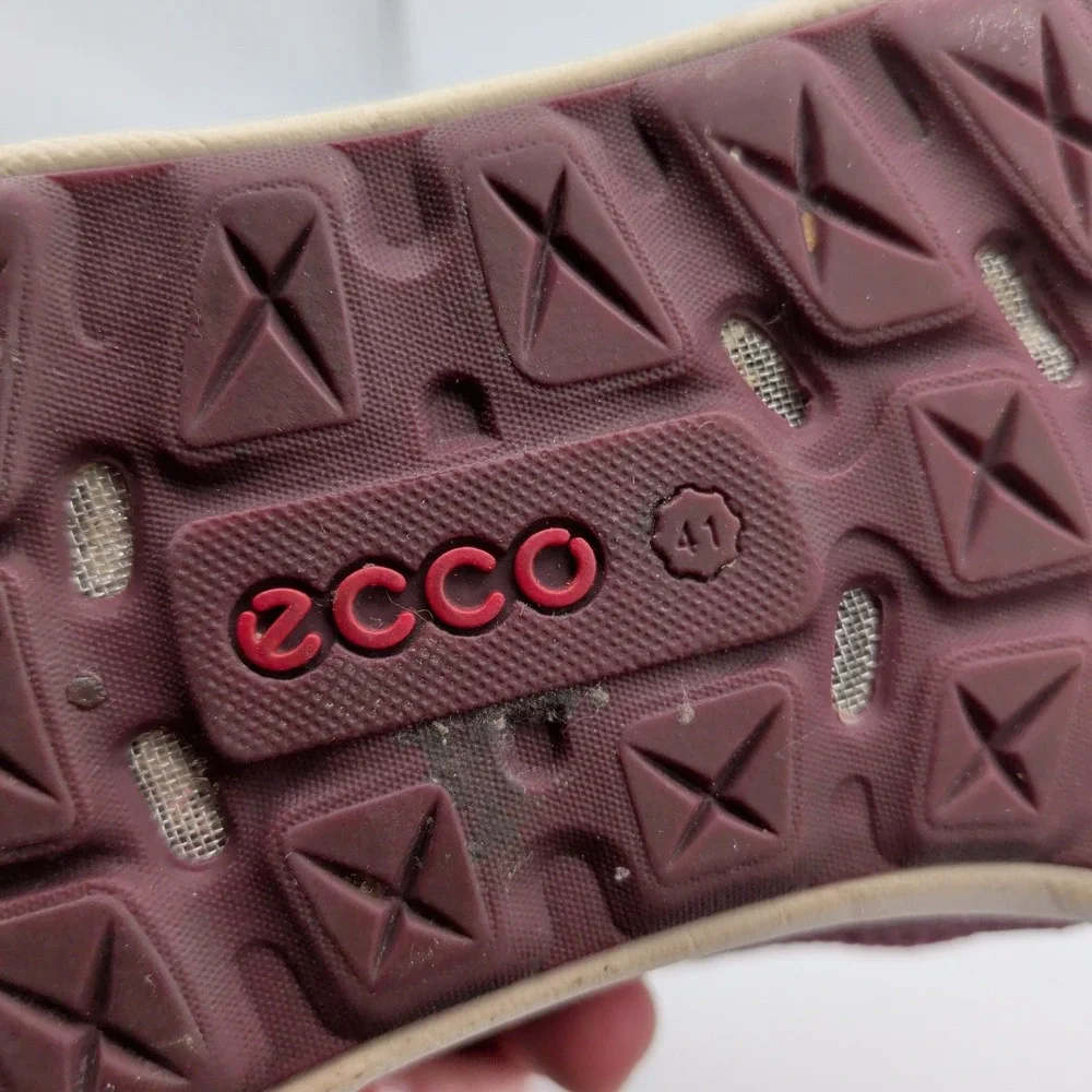 ECCO Aqua Sport Amphibia Shoes Womens 10 10.5 41 Burgundy Mesh Gorpcore Sneakers
